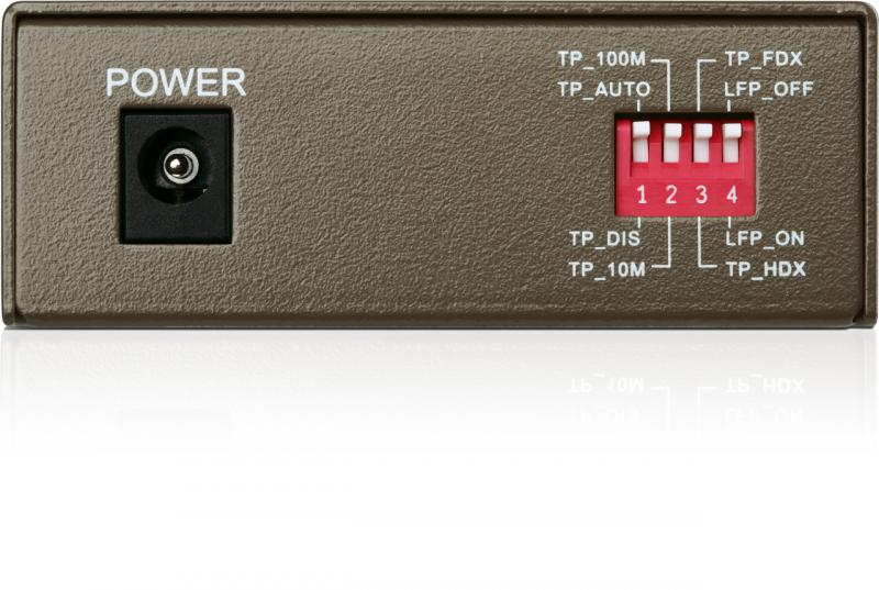 "Omada 10/100 Mbps RJ45 to 100 Mbps Single-mode SC WDM Bi-Directional Fiber Converter PORT: 1× 100Mbps SC Port, 1× 10/100M RJ45 Port (Auto MDI/MDIX) SPEC: Full-duplex, Tx:1310 nm, Rx:1550 nm, Up to 20 km, Chassis TL-MC1400 rack-mountable"