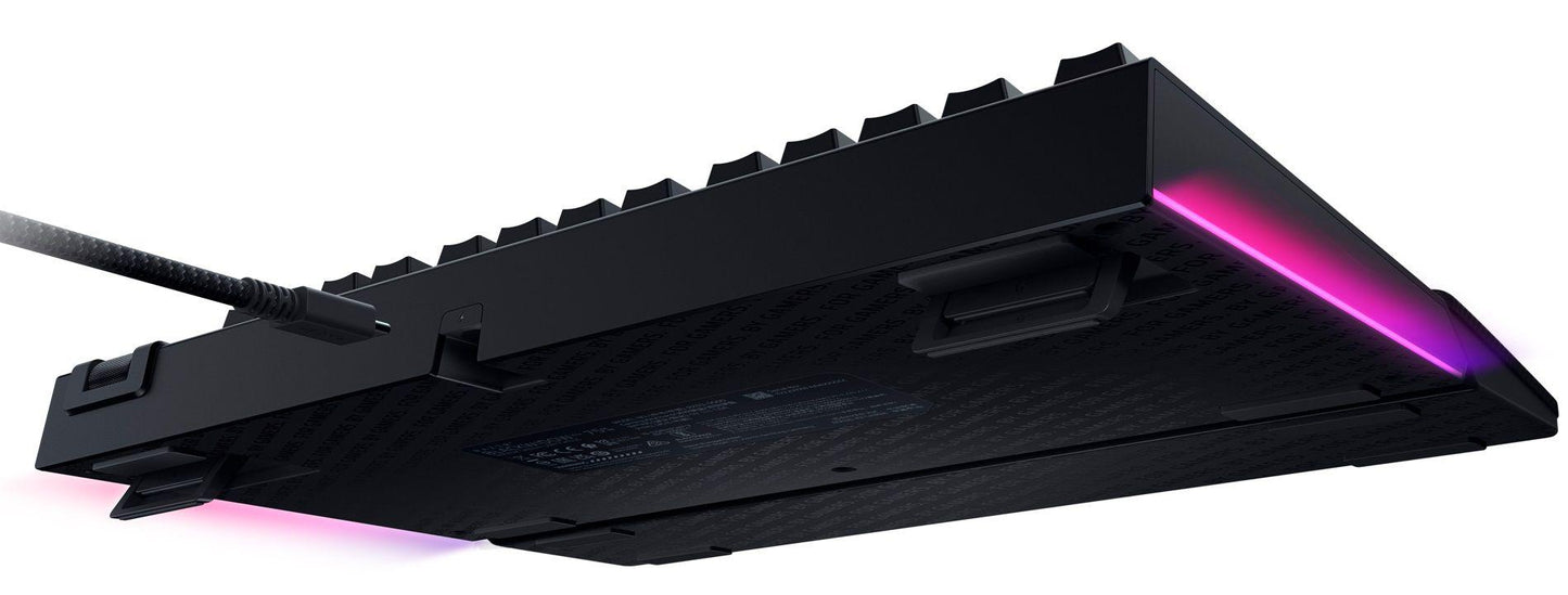 Tastatura mecanica gaming BlackWidow V4 75%, taste ABS, layout Intls. US (ISO),iluminare RGB, cu 6 butoane customizabile, suport pentru incheietura magnetic, negru