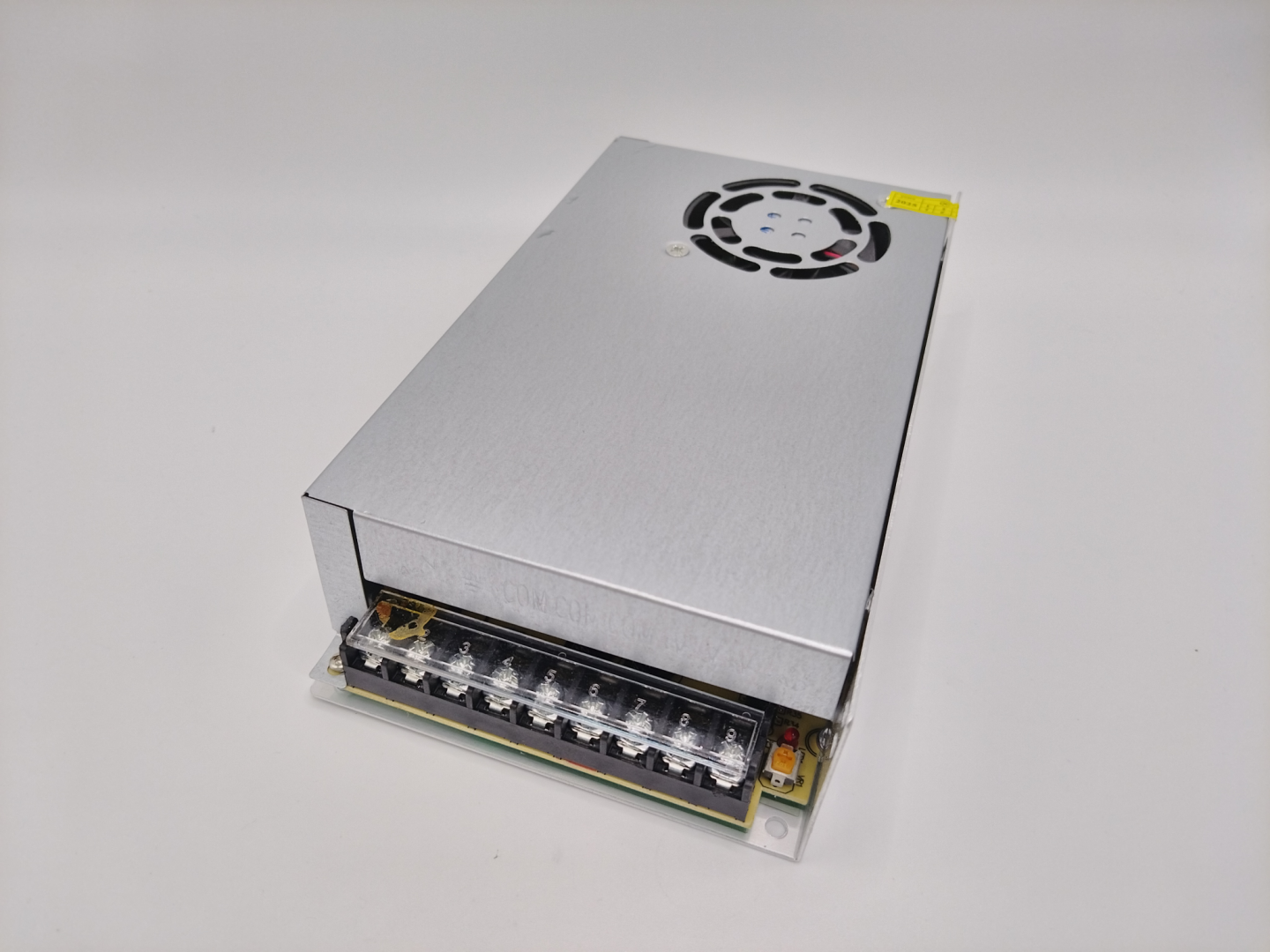 SURSA ALIMENTARE 240W 12V CARCASA METAL CU VENTILATOR