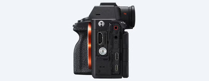 APARAT FOTO SONY ?7R V CU SENZOR DE IMAGINE FULL FRAME